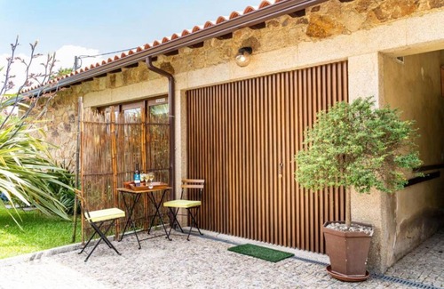 Amares Apartment | Pet Friendly Barbecue Pool MyStay