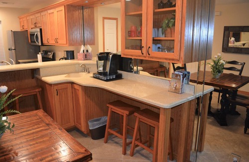 Hollister Condo | Pet-Friendly Beautiful Condo At Lakeside On Table Rock Lake