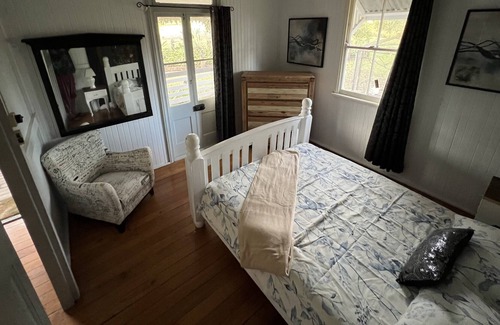 Moogerah House | Pet Friendly, Beautiful Old Queenslander - Lake Access