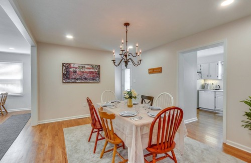 Berryville House | Pet-Friendly Berryville Home: Walk to Main Street!