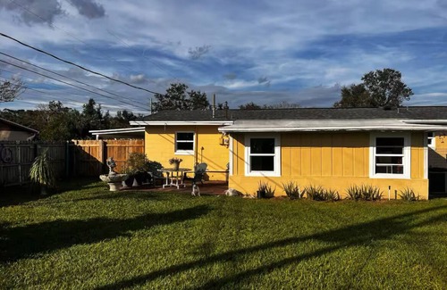 Titusville House | Pet friendly, Big Backyard for Kids or Pets, 20 minutes to Playalinda Beach!