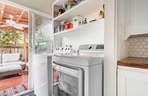 South Park House | Pet-Friendly Blanca Bungalow Artist Retreat in sunny San Diego