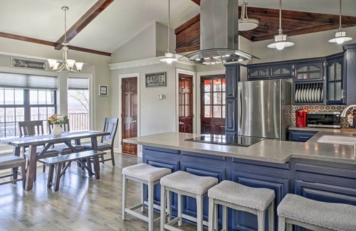 Branson West House | Pet-Friendly Branson Area Home: Hot Tub, Game Room