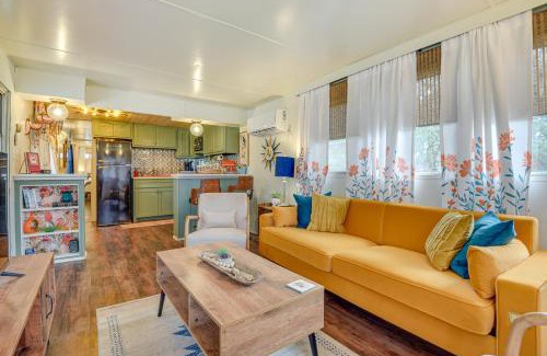 Brownwood House | Pet-Friendly Brownwood Home Walk to Lake!