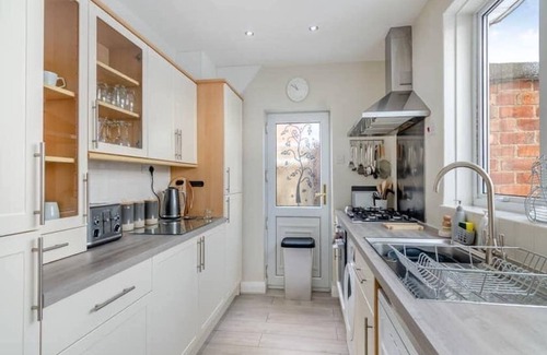 Hornsea House | Pet friendly Bungalow with garden, Hornsea, East Yorkshire Coast