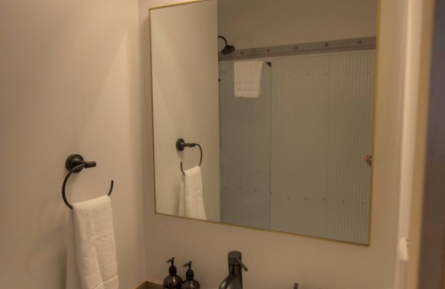 Astoria Hotel | Pet-friendly, Buoy Suite at Bowline Hotel