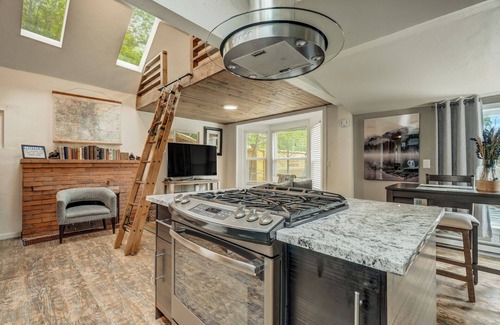 Central Colorado Springs House | Pet Friendly Centrally Located Home With Yard!