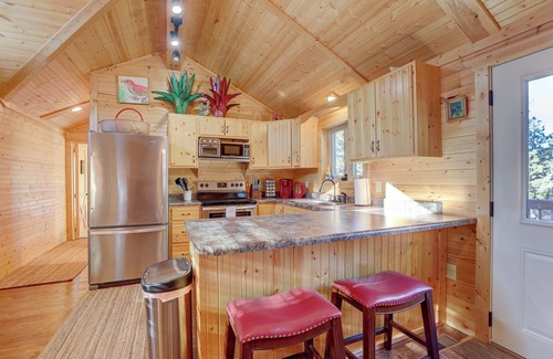 Bailey Cabin | Pet-Friendly Cabin: Fire Pit, Near Denver & Breck
