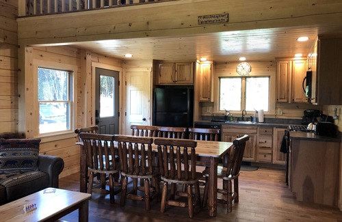 Lyndon Center Cabin | Pet friendly cabin in East Burke - KINGDOM TRAILS and VAST snowmobile network!