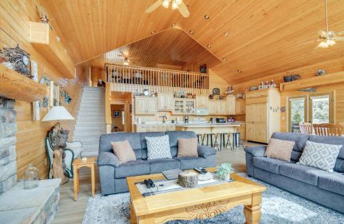 Mammoth Creek House | Pet-Friendly Cabin Less Than 1 Mi to Panguitch Lake!