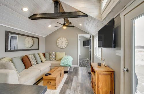 Dent House | Pet-Friendly Cabin with Lake Access and Patio in Dent