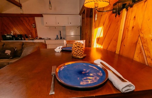 Dubois House | Pet-Friendly Cabin with River Access, Hot Tub & Mountain Views!