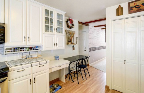 Lake Almanor West Cabin | Pet-Friendly California Cabin w/Beach Access