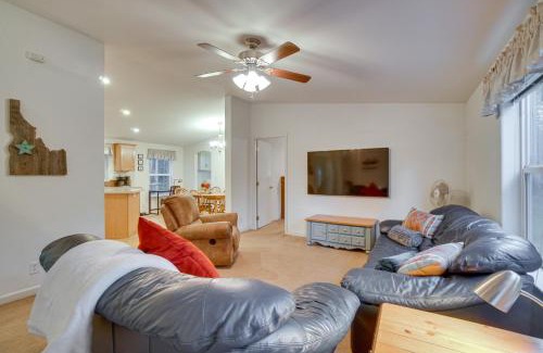 Cascade House | Pet-Friendly Cascade Vacation Rental with Fire Pit!