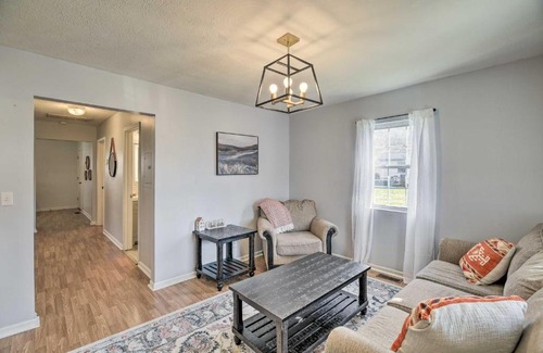 Tad House | Pet-Friendly Charleston Home with Fenced Yard!
