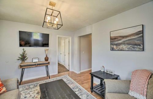 Tad House | Pet-Friendly Charleston Home with Fenced Yard!