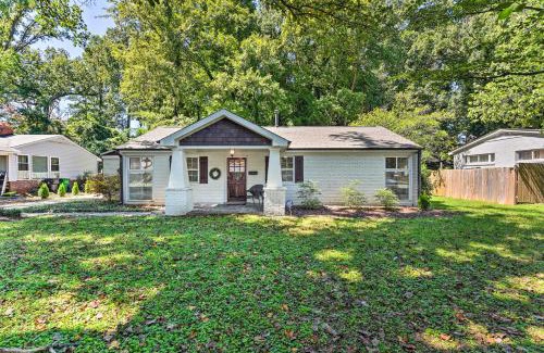 Madison Park House | Pet-Friendly Charlotte Home with Fenced Yard!