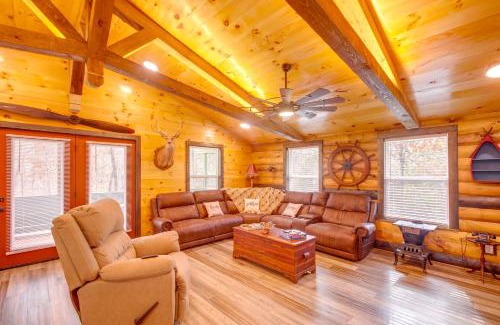 Lupton City House | Pet-Friendly Chattanooga Cabin with Hot Tub and Kayaks