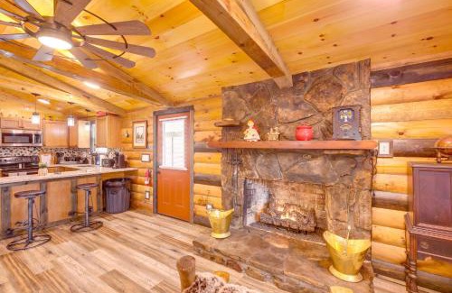 Lupton City House | Pet-Friendly Chattanooga Cabin with Hot Tub and Kayaks