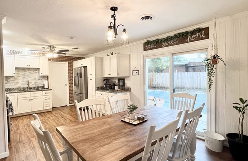 Northwest House | Pet friendly coastal farmhouse in Virginia Beach