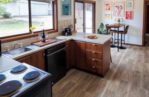 Normanville House | Pet Friendly Coastal Village Getaway - perfect for couples or small families