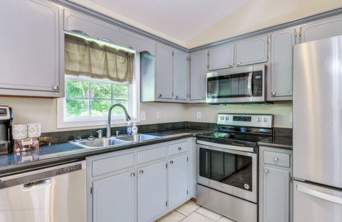 Conover House | Pet-Friendly Conover Home 7 Mi to Downtown Hickory