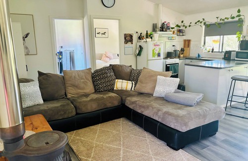 Warrenbayne Cottage | PET FRIENDLY COSY COTTAGE nFarm Stay near Benalla