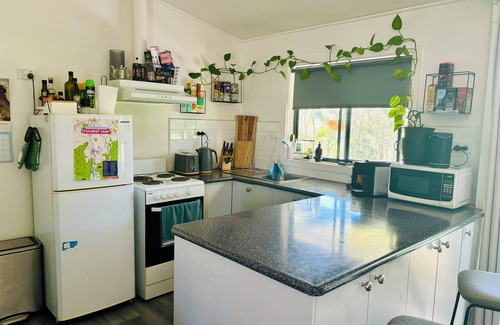 Warrenbayne Cottage | PET FRIENDLY COSY COTTAGE nFarm Stay near Benalla