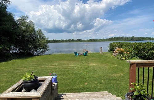 North Grenville Cottage | Pet friendly Cottage on World Heritage Rideau River
