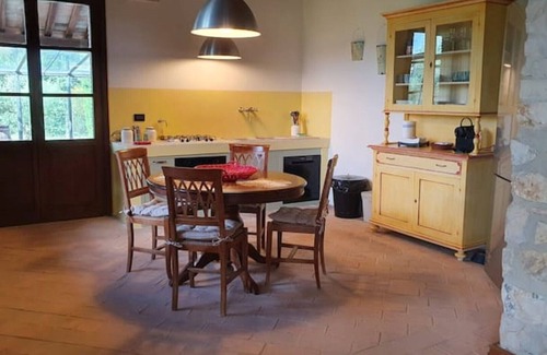 San Venanzo Cottage | Pet-Friendly Cottage with Pool & Wooded Land, perfect for Smart Wordking € Relax