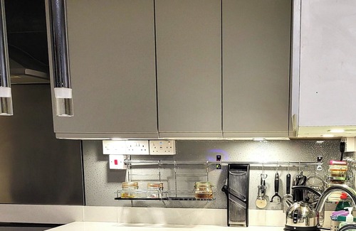 Dorchester House | Pet Friendly - Countryside - Parking - Gardens