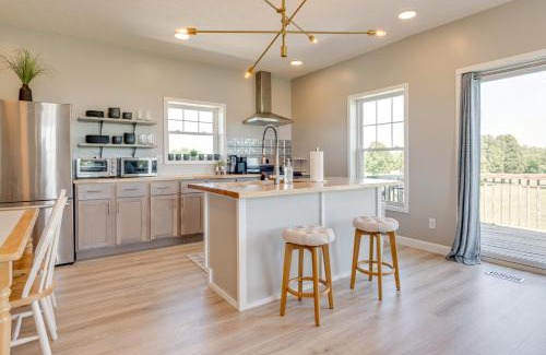 Greenwood House | Pet-Friendly Countryside Retreat in Whiteland!
