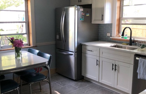 West Dennis House | Pet friendly, Cozy Cape Cottage