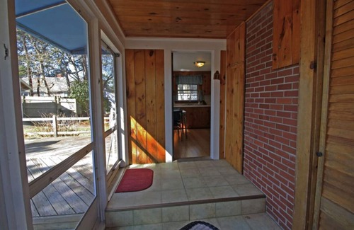 West Dennis House | Pet friendly, Cozy Cape Cottage
