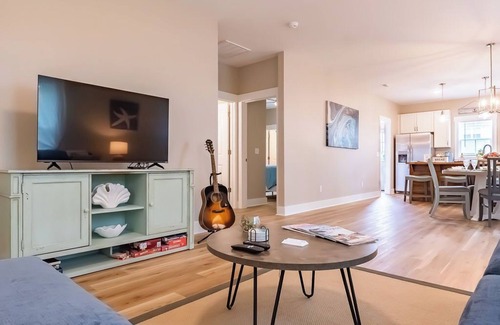 Hightsville House | Pet Friendly Cozy Quiet Cottage: near Downtown and ILM Airport