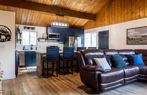 Big Bear City Cabin | Pet Friendly Cozy Up Cabin fenced back yard & fully remodeled single story cabin