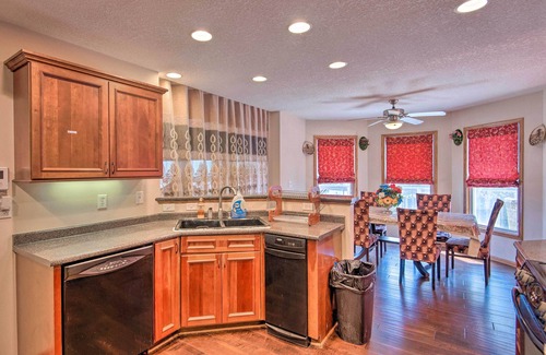 Des Moines House | Pet-Friendly Des Moines Home w/Fenced Yard!
