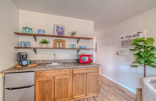 Alto Cabin | Pet Friendly | Dog Run | New Remodel | Wildlife
