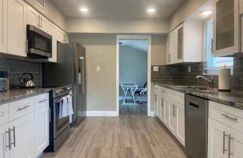 St. Petersburg - Clearwater House | Pet-Friendly Downtown Retreat with Firepit & WiFi