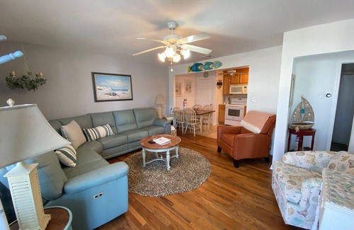 Cape May House | Pet Friendly - Escape in Cape May! 6 Blocks to the Beach!