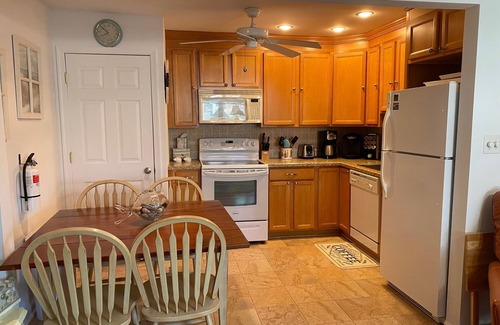 Cape May House | Pet Friendly - Escape in Cape May! 6 Blocks to the Beach!