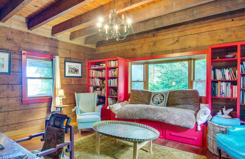 Keene Cottage | Pet-Friendly Esmont Cabin on Historic Farm