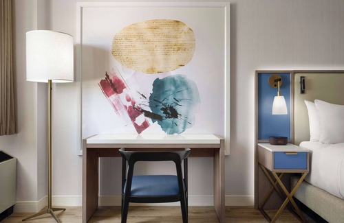 White Plains Hotel | Pet Friendly Executive King Room Near Rockefeller Estate