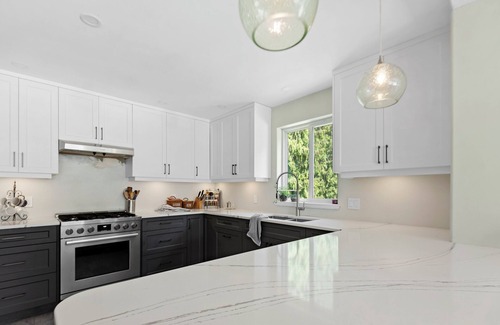 Shawnigan Lake House | Pet Friendly Family Home in Shawnigan Lake