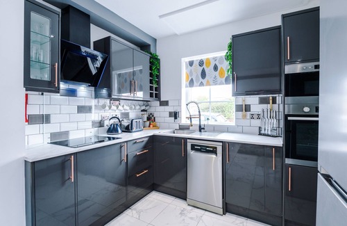 Bispham House | PET FRIENDLY | FAMILY ACCOMMODATION | SLEEPS 8