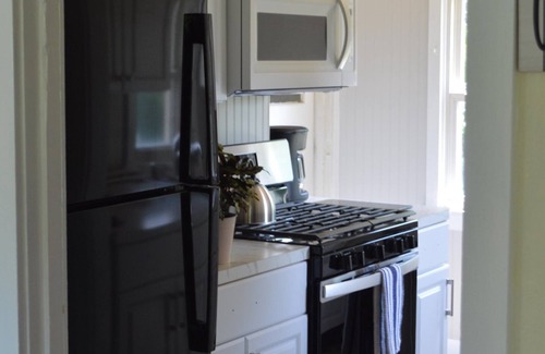 Arcadia House | Pet-Friendly Family Home near Golf, LK MI, M22