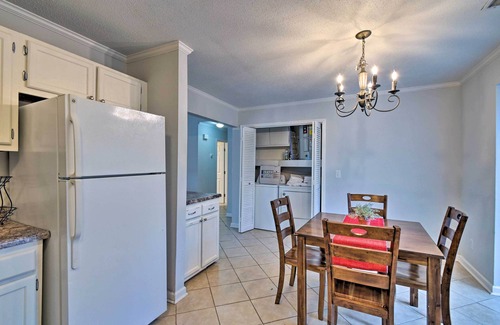 Fayetteville House | Pet-Friendly Fayetteville Escape w/Grill!