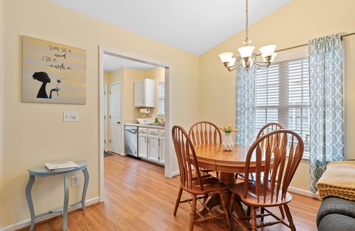 Wake Forest House | Pet Friendly * Fenced Yard * Downtown