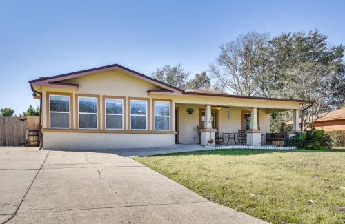 Fort Walton Beach House | Pet-Friendly Fort Walton Beach Home 4 Mi to Ocean