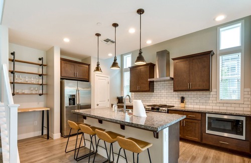 Folsom House | Pet-Friendly Folsom Vacation Rental w/ Fire Pit!